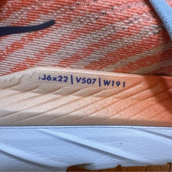 HOKA WOMEN'S MACH 5 Size 7.5 - Picture 11 of 12